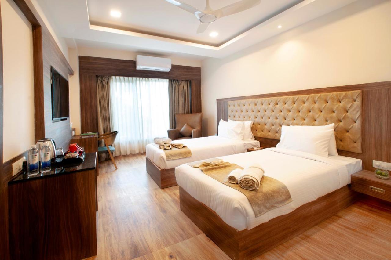 Abm Boutique Hotel By Purple Cloud Dod Jala Esterno foto