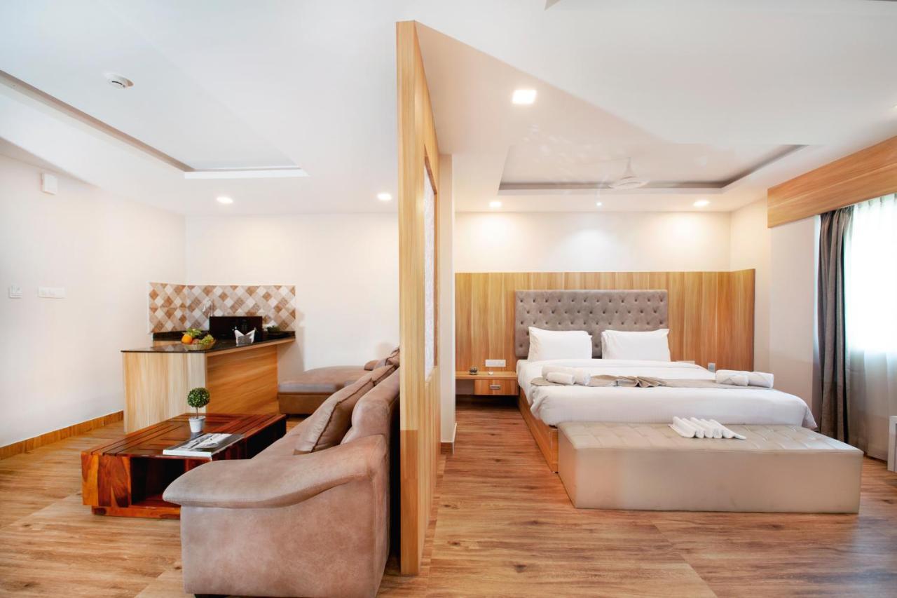 Abm Boutique Hotel By Purple Cloud Dod Jala Esterno foto